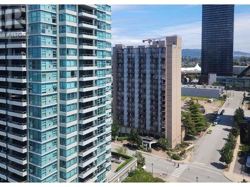 1805 4398 Buchanan Street, Burnaby, BC - Outdoor With Balcony With Facade