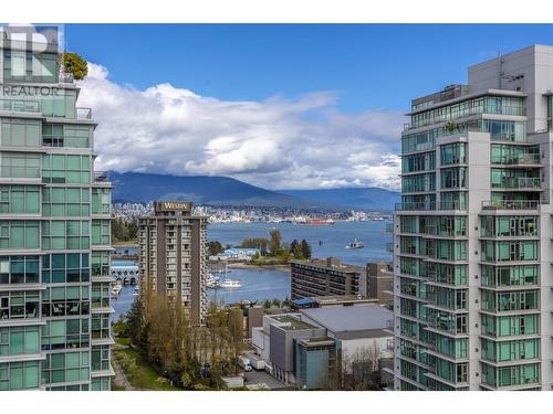 2006 1723 Alberni Street, Vancouver, BC - Outdoor With Body Of Water