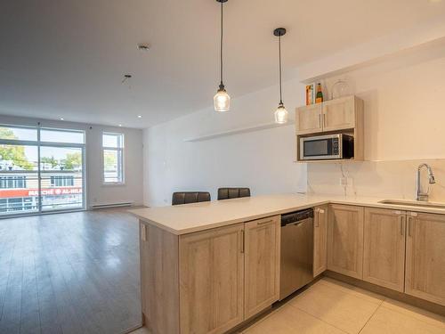 Kitchen - 211-3685 Rue Fleury E., Montréal (Montréal-Nord), QC - Indoor Photo Showing Kitchen