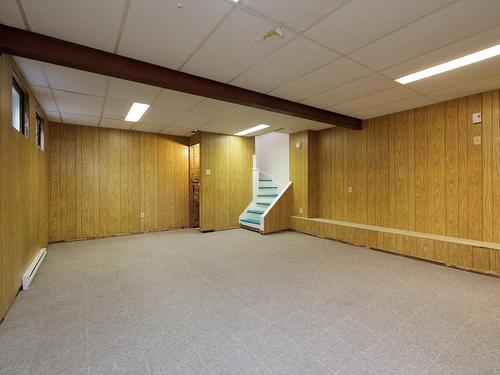 Basement - 121 Av. De Forest Gardens, Pointe-Claire, QC - Indoor Photo Showing Basement