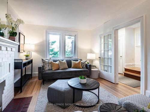 334 Arlington Ave, Toronto, ON - Indoor Photo Showing Living Room