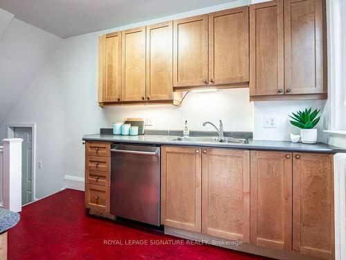 334 Arlington Ave, Toronto, ON - Indoor Photo Showing Kitchen With Double Sink