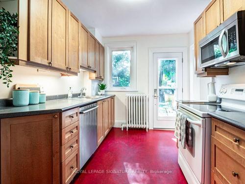 334 Arlington Ave, Toronto, ON - Indoor Photo Showing Kitchen