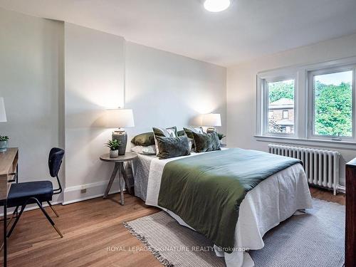 334 Arlington Ave, Toronto, ON - Indoor Photo Showing Bedroom