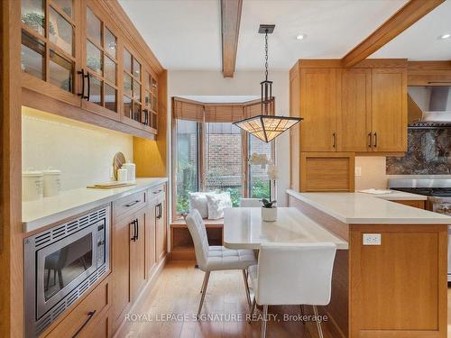 14 Macklingate Crt, Toronto, ON - Indoor Photo Showing Kitchen