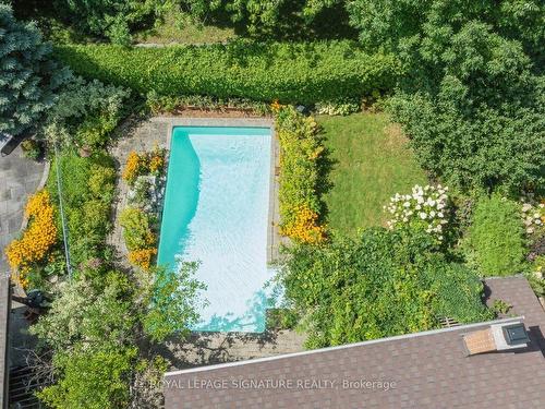 14 Macklingate Crt, Toronto, ON - Outdoor With In Ground Pool