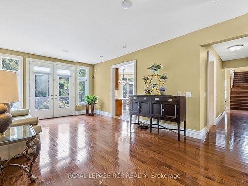 30 Sandy Ridge Crt, Whitchurch-Stouffville, ON - Indoor Photo Showing Other Room