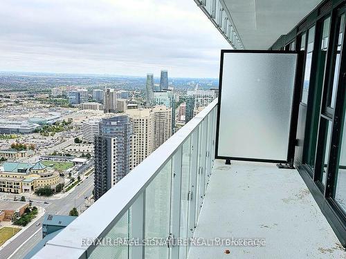 4512-3883 Quartz Rd, Mississauga, ON - Outdoor With Balcony With View