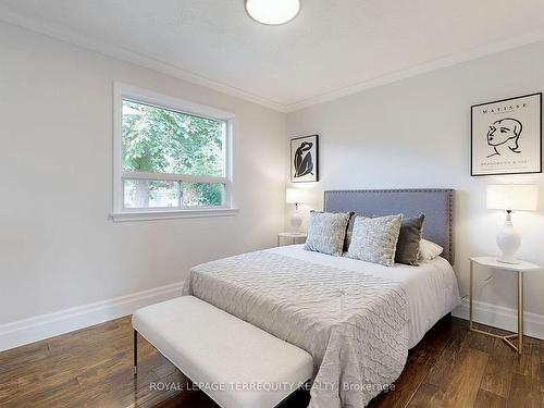 63 Moore St, Brampton, ON - Indoor Photo Showing Bedroom