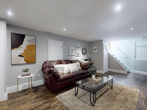 63 Moore St, Brampton, ON - Indoor Photo Showing Living Room