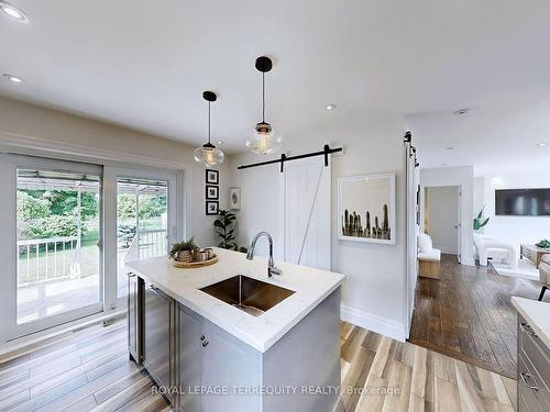 63 Moore St, Brampton, ON - Indoor Photo Showing Kitchen