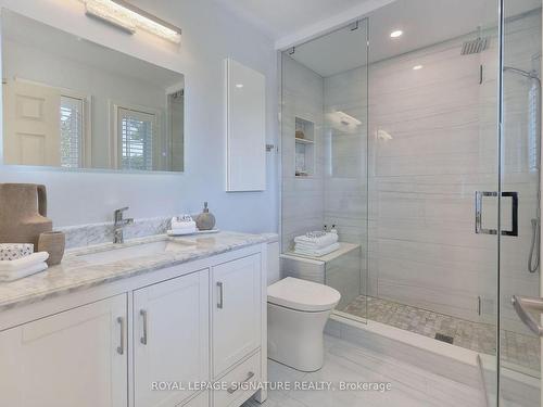 19-2270 Britannia Rd W, Mississauga, ON - Indoor Photo Showing Bathroom