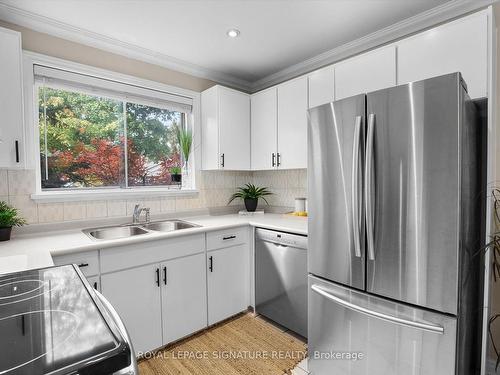 41 Vanderbrent Cres, Toronto, ON - Indoor Photo Showing Kitchen With Stainless Steel Kitchen With Double Sink