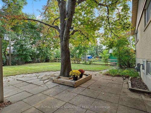 41 Vanderbrent Cres, Toronto, ON - Outdoor