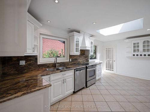 3577 Gallager Dr, Mississauga, ON - Indoor Photo Showing Kitchen With Double Sink