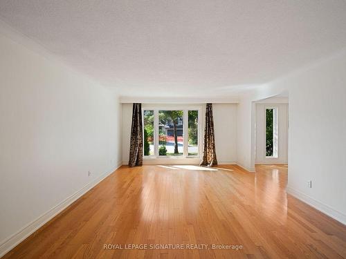 3577 Gallager Dr, Mississauga, ON - Indoor Photo Showing Living Room