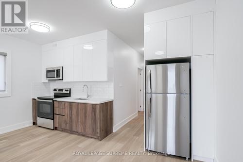 1 - 97 Bernice Crescent, Toronto, ON - Indoor Photo Showing Kitchen