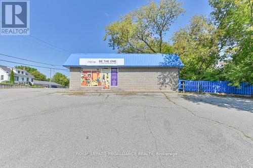 66 St. Lawrence Street W, Centre Hastings, ON 