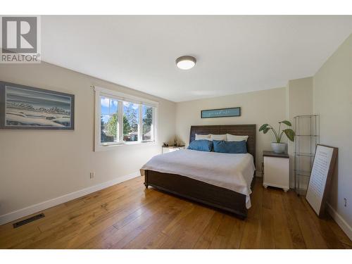 3505 Mcculloch Road, Kelowna, BC - Indoor Photo Showing Bedroom