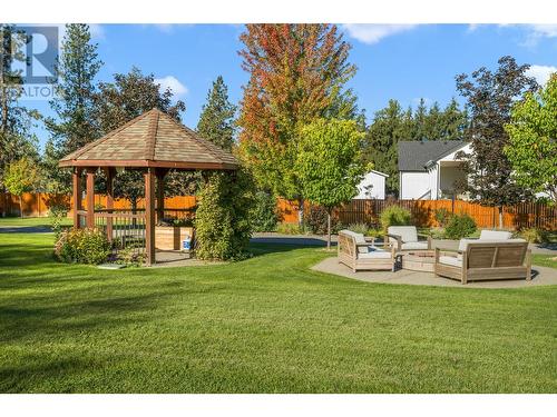 3505 Mcculloch Road, Kelowna, BC - Outdoor With Backyard