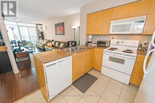 2601 - 373 Front Street W, Toronto, ON - Indoor Photo Showing Kitchen With Double Sink