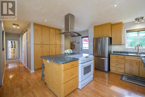 4739 Crocus Crescent, Prince George, BC - Indoor Photo Showing Kitchen