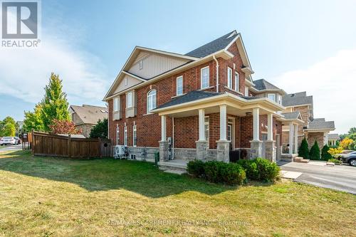 82 Cole Street, Hamilton (Waterdown), ON - Outdoor With Facade