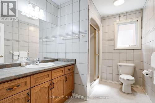 8 - 615 Nelson Street W, Norfolk, ON - Indoor Photo Showing Bathroom