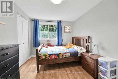 26 Elford Crescent, Hamilton (Vincent), ON - Indoor Photo Showing Bedroom