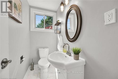 26 Elford Crescent, Hamilton (Vincent), ON - Indoor Photo Showing Bathroom