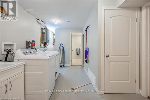 26 Elford Crescent, Hamilton (Vincent), ON - Indoor Photo Showing Laundry Room