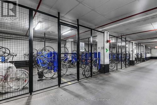 1124 - 1 Shaw Street, Toronto, ON - Indoor Photo Showing Garage