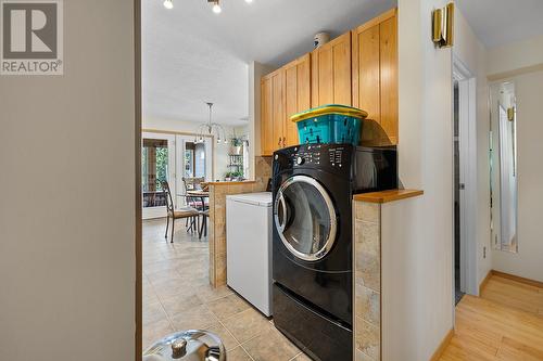 3823 Goat Canyon Road, Creston, BC - Indoor Photo Showing Laundry Room