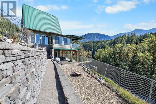 3823 Goat Canyon Road, Creston, BC - Outdoor