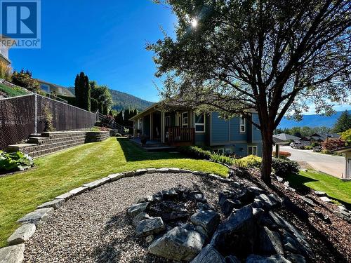 1090 14 Avenue Se, Salmon Arm, BC - Outdoor