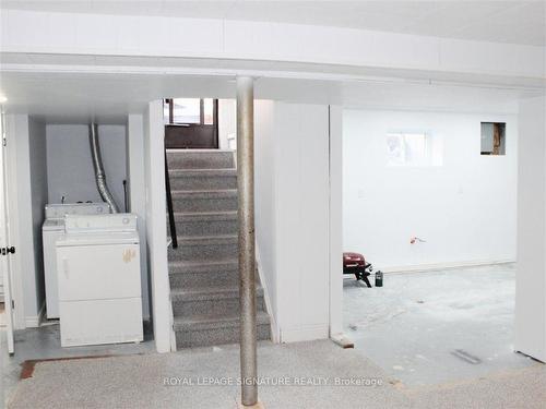 630 Fennell Ave E, Hamilton, ON - Indoor Photo Showing Laundry Room