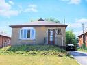 630 Fennell Ave E, Hamilton, ON  - Outdoor 