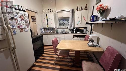 852 108Th Street, North Battleford, SK - Indoor Photo Showing Dining Room