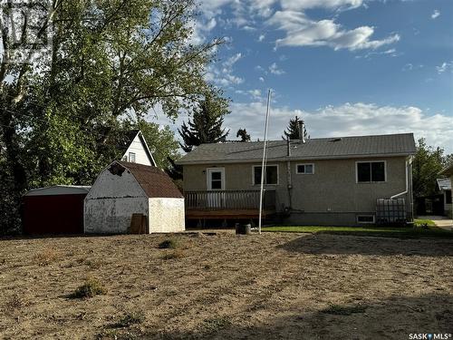 215 5Th Avenue E, Gravelbourg, SK - Outdoor