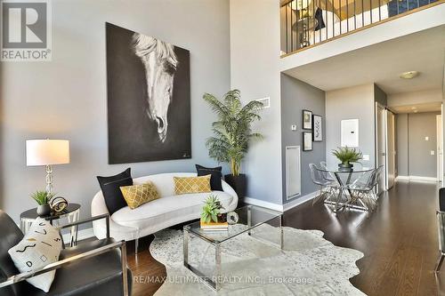 612 - 5 Hanna Avenue, Toronto (Niagara), ON - Indoor Photo Showing Living Room