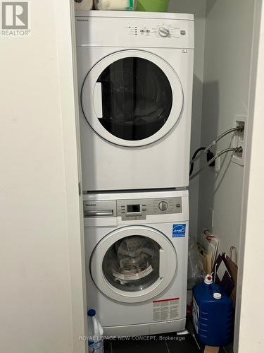 2810 - 125 Blue Jays Way, Toronto (Waterfront Communities), ON - Indoor Photo Showing Laundry Room