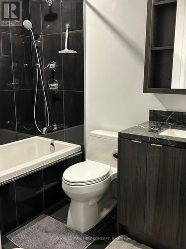 2810 - 125 Blue Jays Way, Toronto, ON - Indoor Photo Showing Bathroom