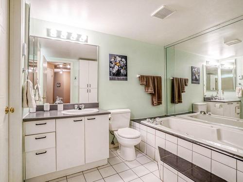 Bathroom - 8-139 Rue Sévigny, Repentigny (Repentigny), QC - Indoor Photo Showing Bathroom