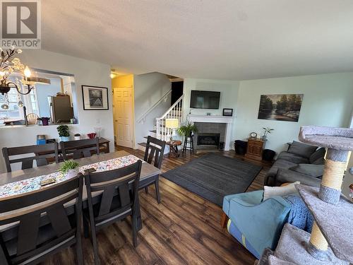 31 350 Pearkes Drive, Williams Lake, BC - Indoor Photo Showing Living Room With Fireplace