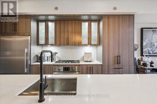 8 - 50 Bartlett Avenue, Toronto, ON - Indoor Photo Showing Kitchen