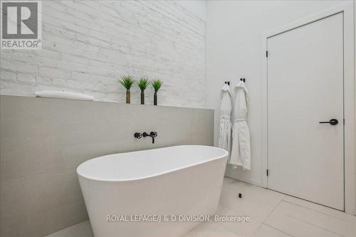 8 - 50 Bartlett Avenue, Toronto (Dovercourt-Wallace Emerson-Junction), ON - Indoor Photo Showing Bathroom