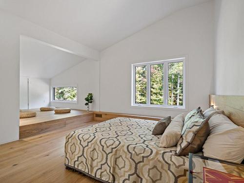 Chambre Ã Â coucher - 182 Ch. De La Loutre, Lac-Supérieur, QC - Indoor Photo Showing Bedroom