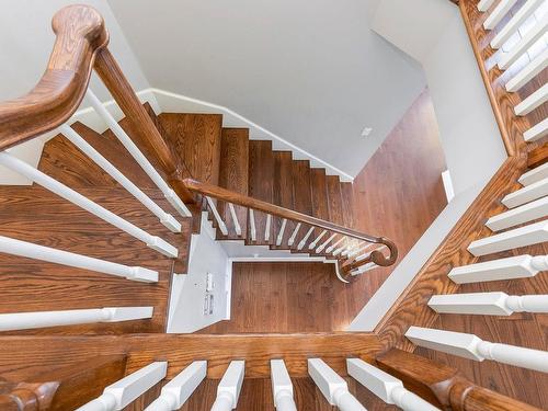 Escalier - 522 Rue De La Grotte, Mont-Saint-Hilaire, QC - Indoor Photo Showing Other Room