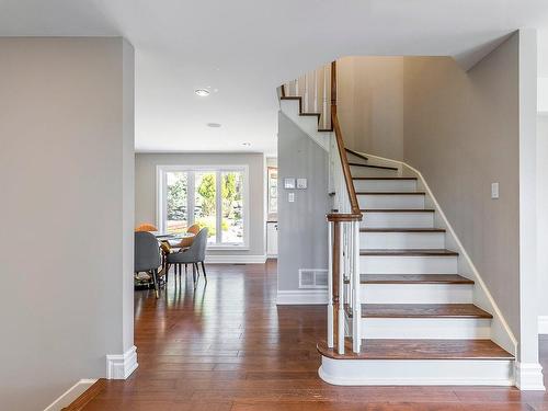 Escalier - 522 Rue De La Grotte, Mont-Saint-Hilaire, QC - Indoor Photo Showing Other Room