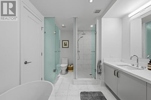 105 - 36 Birch Avenue, Toronto (Yonge-St. Clair), ON - Indoor Photo Showing Bathroom